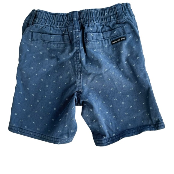 CALVIN KLEIN JEANS Boys Shorts Size 24 months - Picture 3 of 9